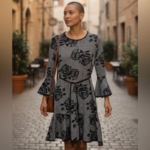 Chic Black and Gray Floral Long Sleeve Dress